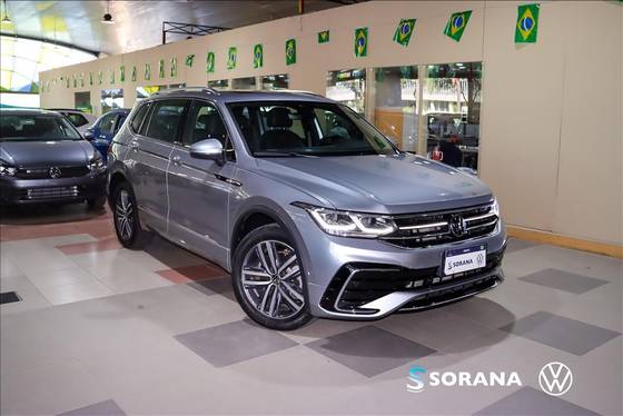 VOLKSWAGEN TIGUAN 2.0 300 TSI GASOLINA ALLSPACE R-LINE AUTOMÁTICO